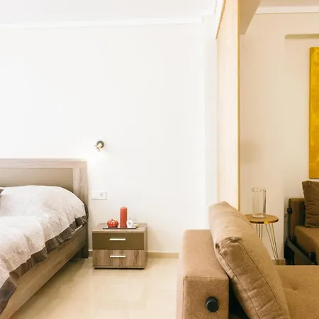 Homevision - Downtown Lamda Apartment